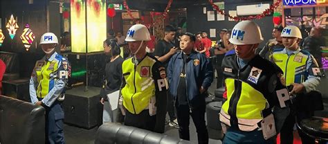 singapore police raid nightclubs